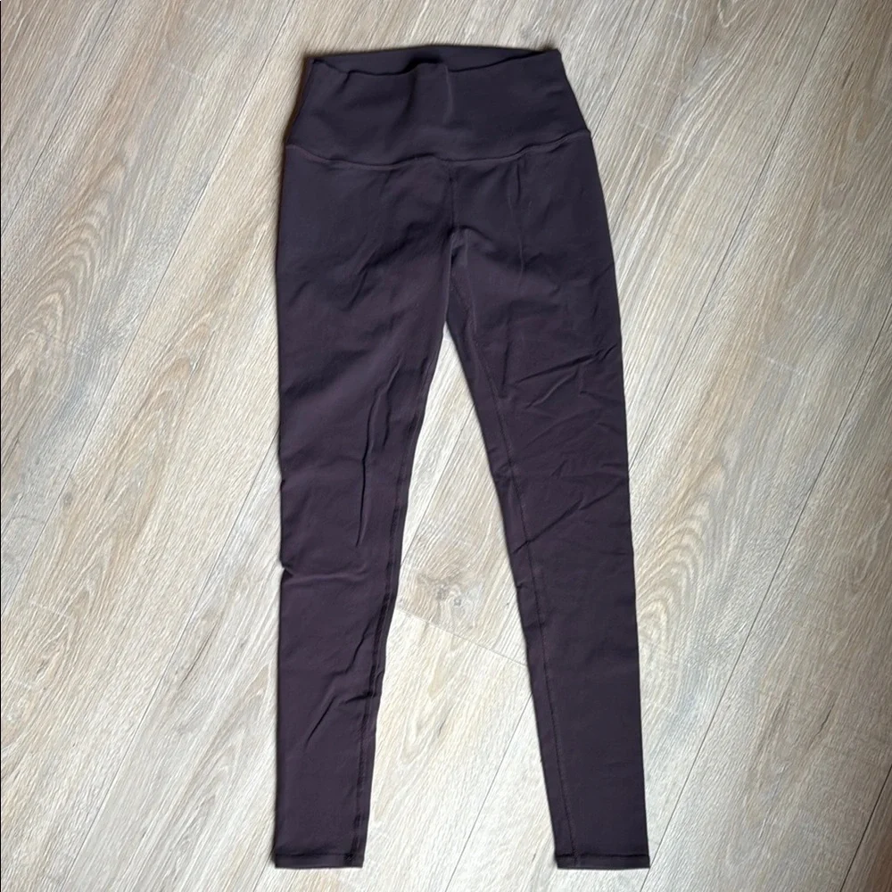 ALO Yoga Airbrush Deep Plum Leggings size M full length - Picture 2 of 3